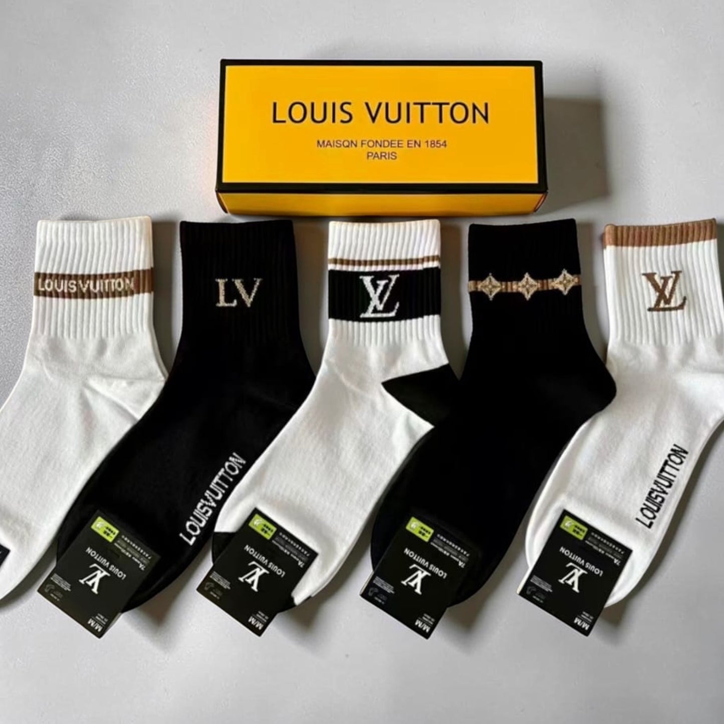 Calcetas LV 5 pares Alta Gama con Caja