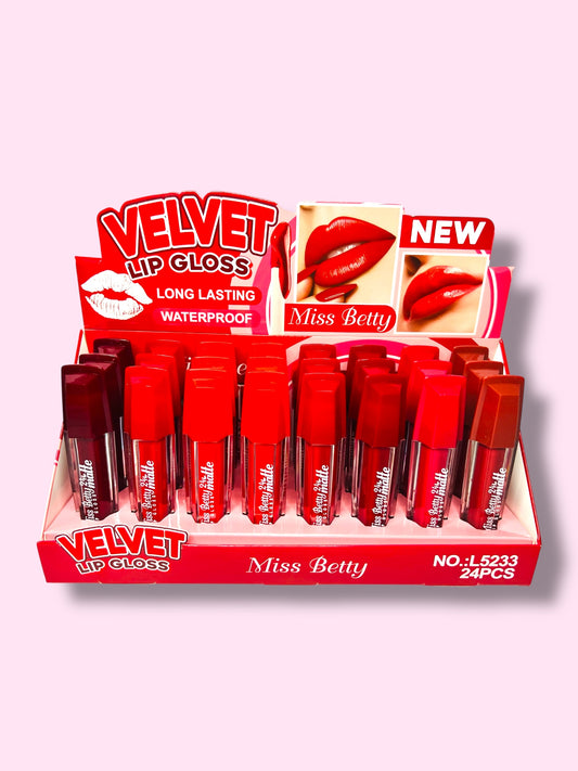 Lip matte