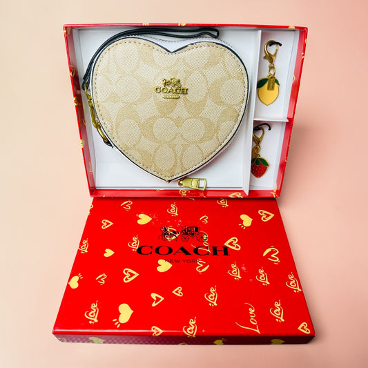 Monedero Corazón con Estuche de Regalo